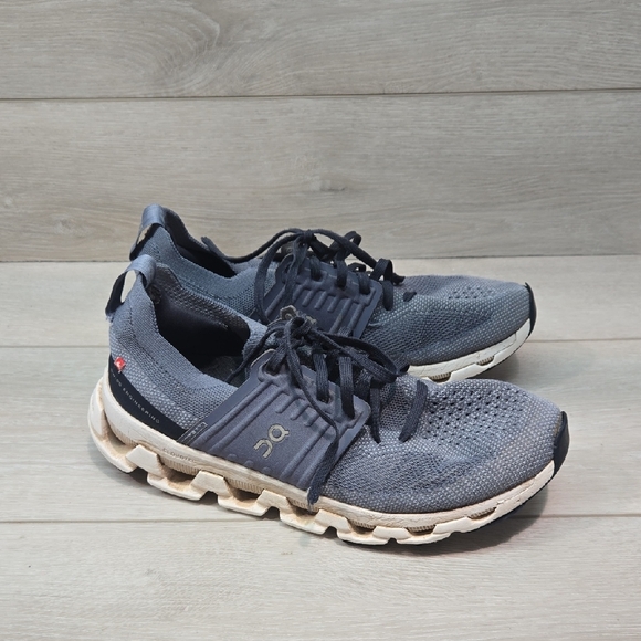 On Running Women Athletic Running Sneakers Shoes Sz 8.5 - Picture 1 of 13